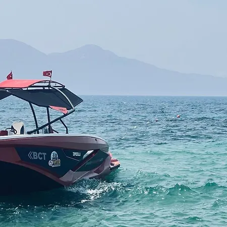 Gowater Watersports Club Hotel en barco Aydin